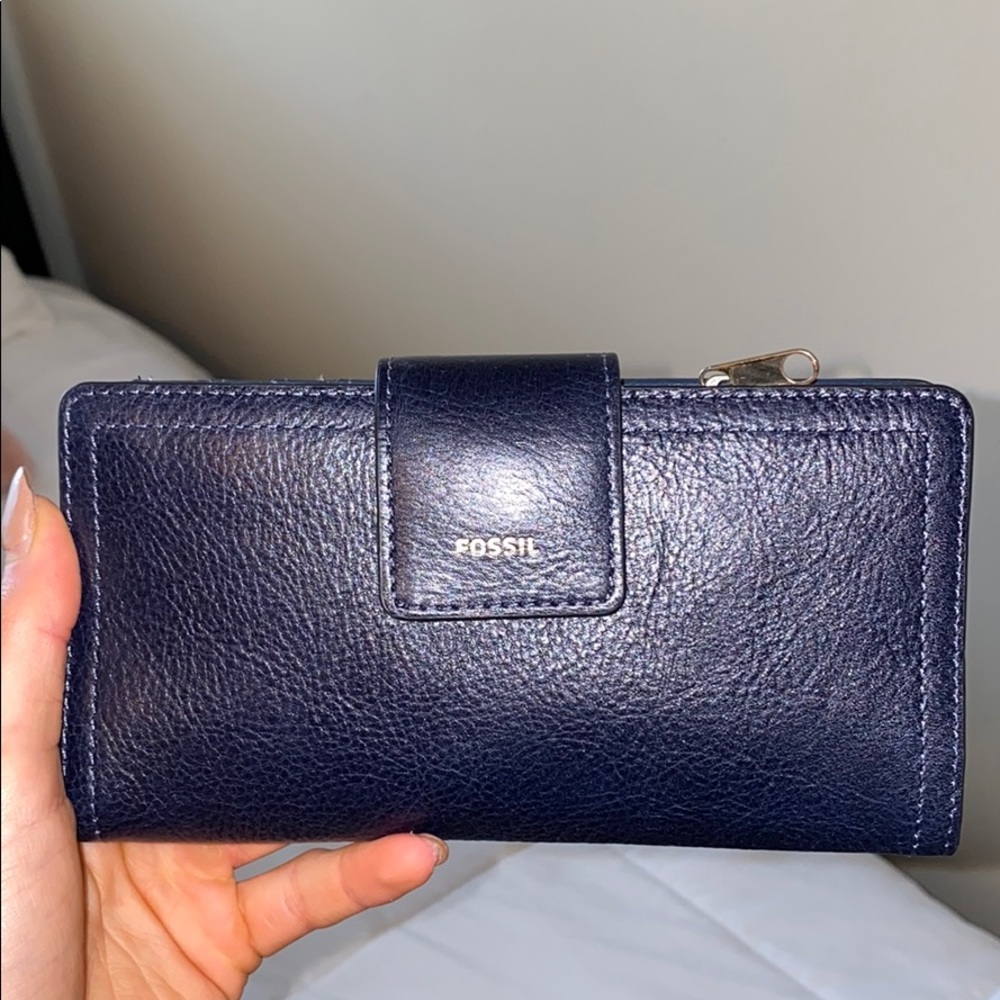Fossil Wallet NWT